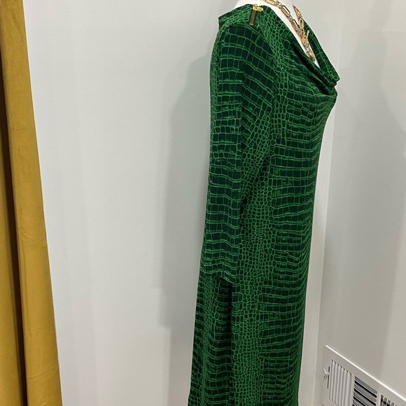 Michael Kors Green Croc-Print Long Sleeve Dress - Picture 4 of 7